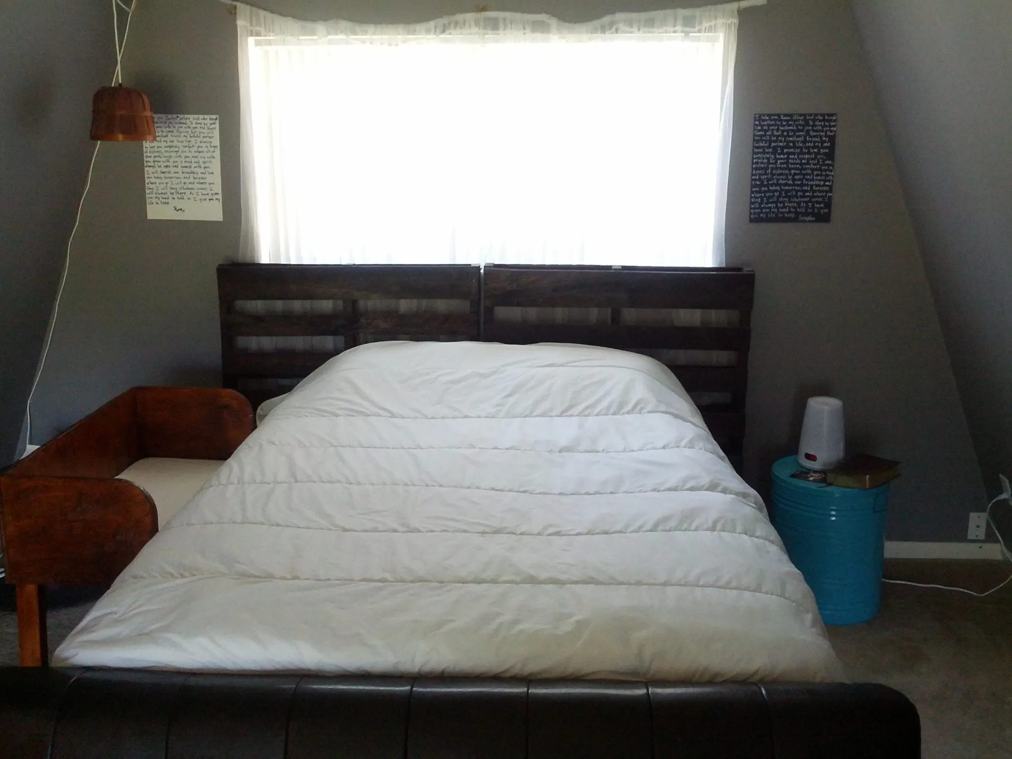 pallet bed frame