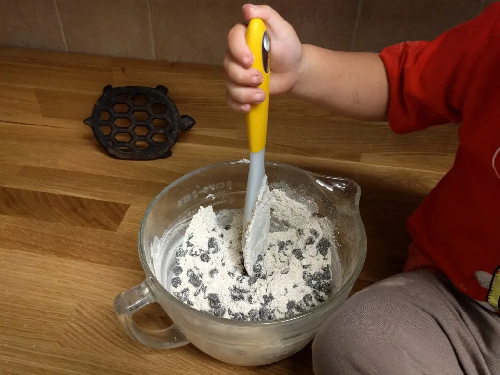 mixing dry ingredients for banana bread